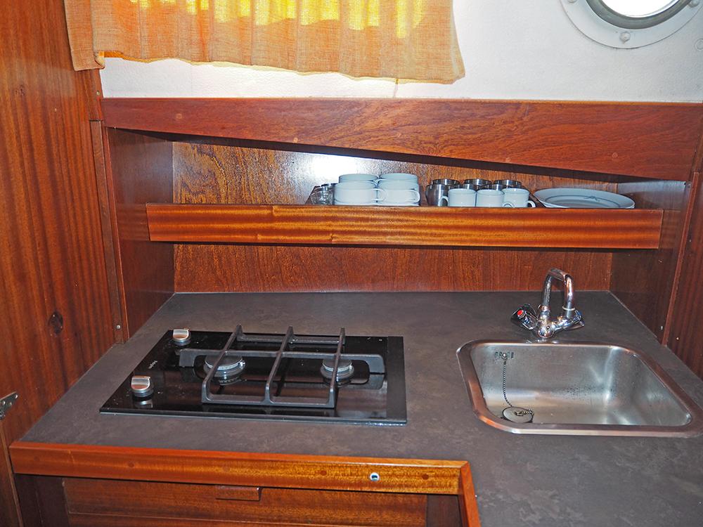 Fore ship, Accommodation